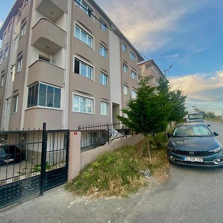 Spacious House Near The Airport Arnavutkoy Екстериор снимка
