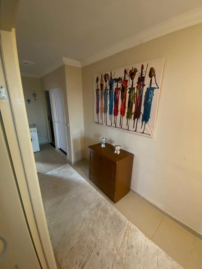 Spacious House Near The Airport Arnavutkoy Екстериор снимка